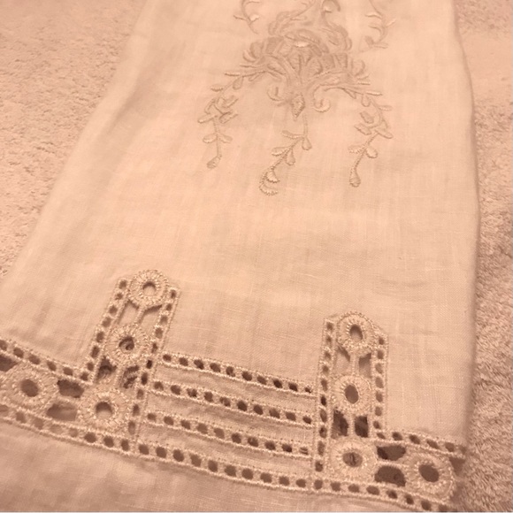 Vintage Embroidered Linen Top - Picture 7 of 7
